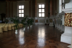Male-in-Loggia-107
