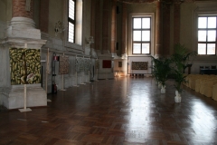 Male-in-Loggia-114