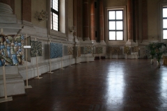 Male-in-Loggia-125