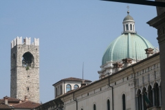 Male-in-Loggia-142